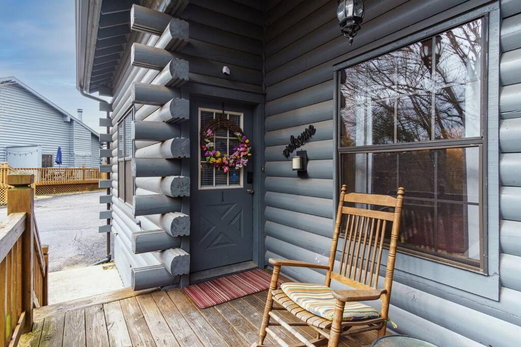 3 Bedroom Log Cabin Condo Close To Everything! Branson Eksteriør billede