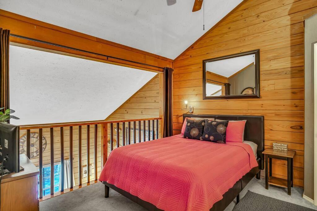 3 Bedroom Log Cabin Condo Close To Everything! Branson Eksteriør billede
